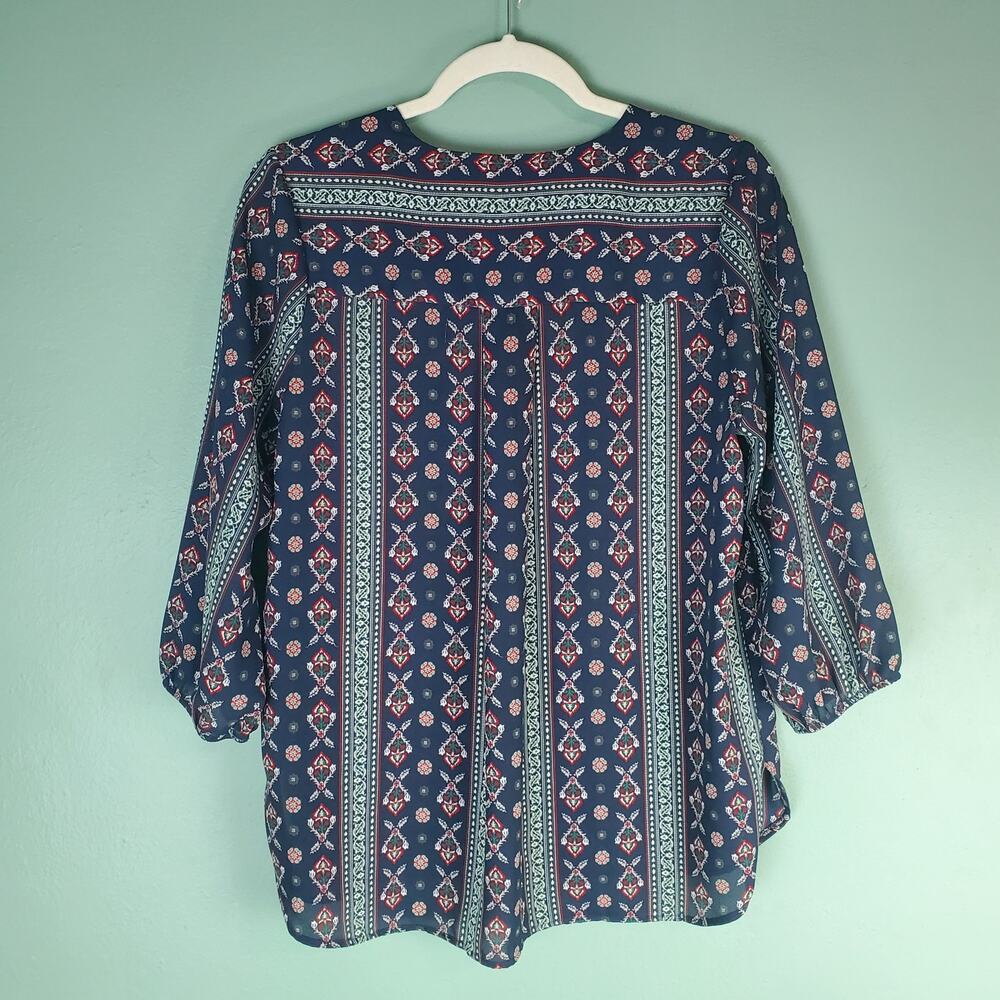 West Kei Womens Multicolor Tie Detail Pattern Blouse Size Medium - Picture 2 of 6